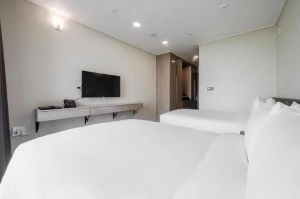Riviera Incheon Airport Hotel