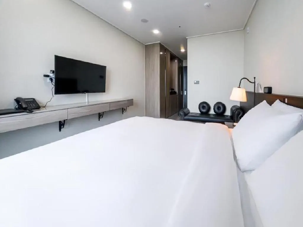Riviera Incheon Airport Hotel